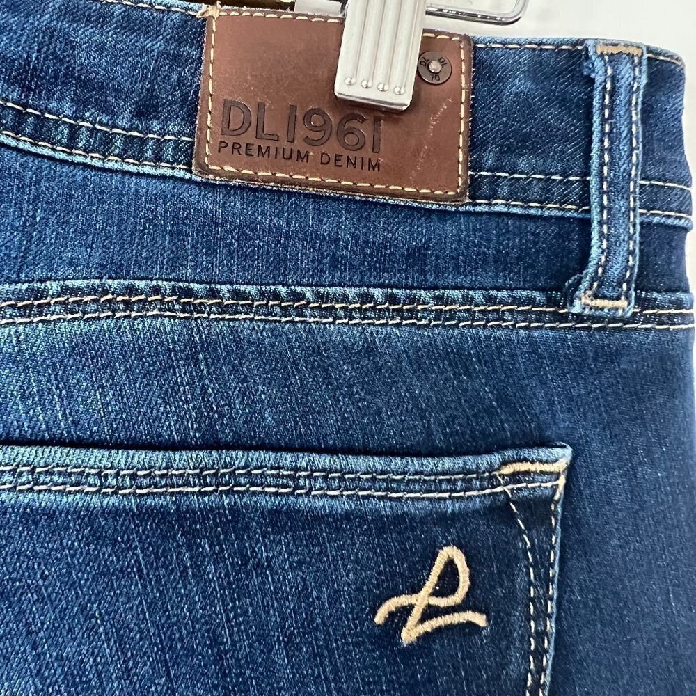 DL1961 Grace High Rise Straight Jeans, Sz 30, Excellent Used Condition - Picture 6 of 10